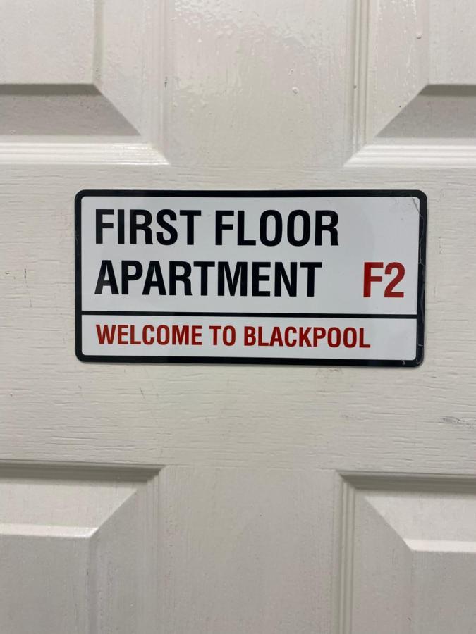 Ali'S Holiday Apartments F2 Блекпул Екстериор снимка